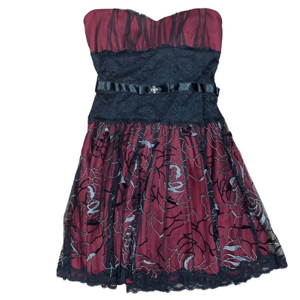 Y2k vampire goth dress, red black and silver. Has mesh, shiny and lace details.